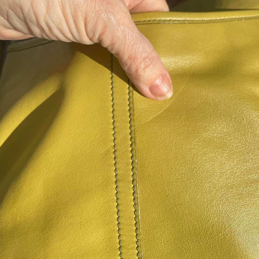 Vintage Coach Soho Shoulder Bag Pea Green 9480 Cowhide‎ Leather Y2K EUC - Picture 5 of 10